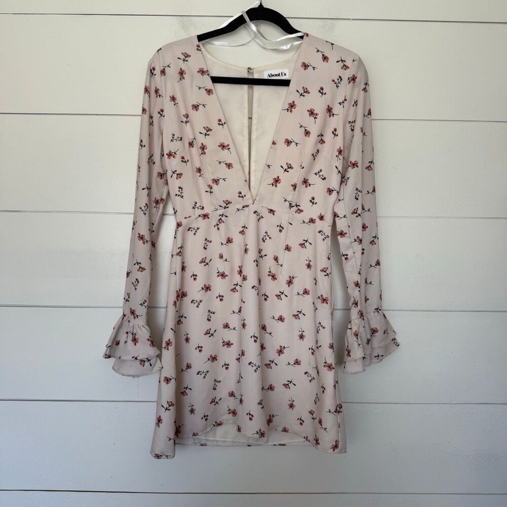 About Us Women’s Small Floral Holly Dress Longsleeve